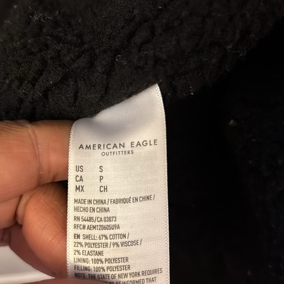 American Eagle Relaxed Fit Sherpa Lined Trucker Denim Jacket size Small - Picture 7 of 7